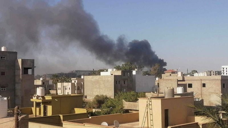 Най-малко 27 загинали след сблъсъци между враждуващи фракции в Либия