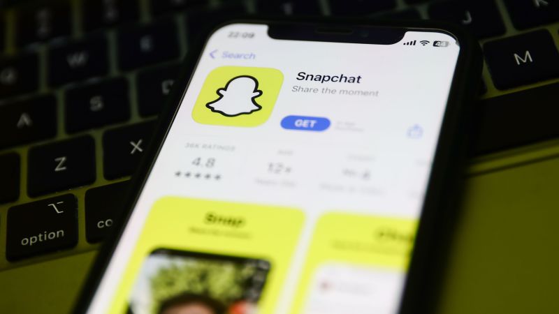 Потребителите на Snapchat полудяха от AI бот, който имаше собствен ум