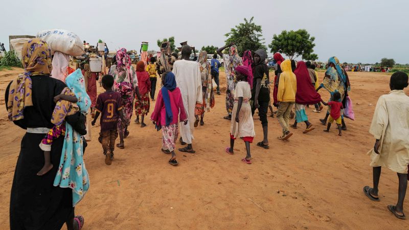 Повече от един милион души са избягали от Судан в
