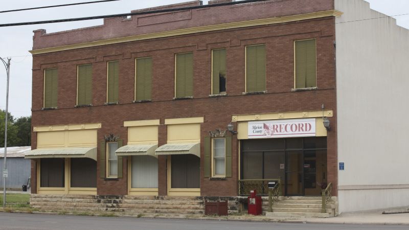 NextImg:Unsealed documents detail how authorities justified the raid of a Kansas newspaper | CNN