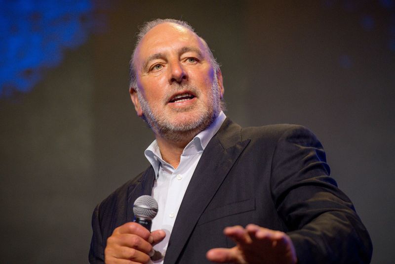 Brian Houston Hillsong Church founder acquitted of covering up child sex abuse by father pic