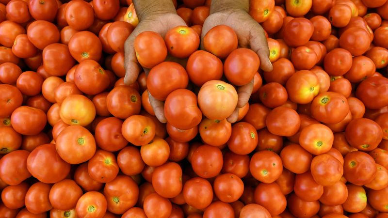 NextImg:Burger King follows McDonald's in cutting tomatoes from its India menu | CNN Business