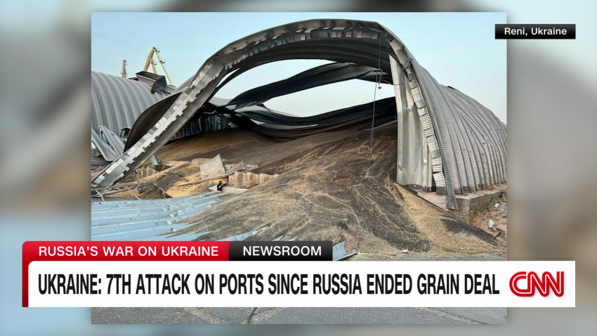 exp nada bashir ukraine live 081702ASEG1 cnni world_00001501.png