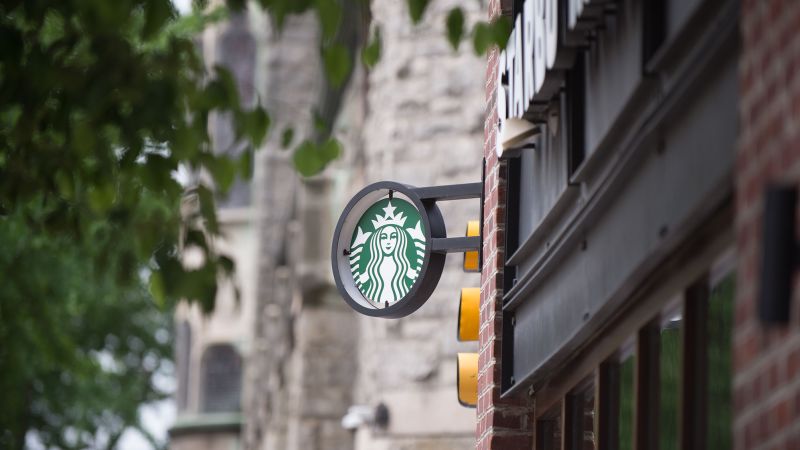 Съд в Ню Джърси нареди на Starbucks да плати допълнителни
