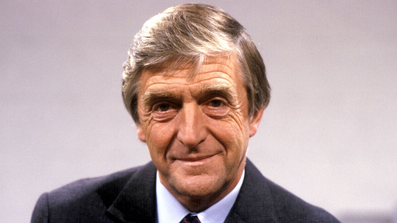 Editorial use onlyMandatory Credit: Photo by ITV/Shutterstock (813961jb)'Parkinson - One to One'  TV - 1987 -Michael Parkinson.ITV ARCHIVE