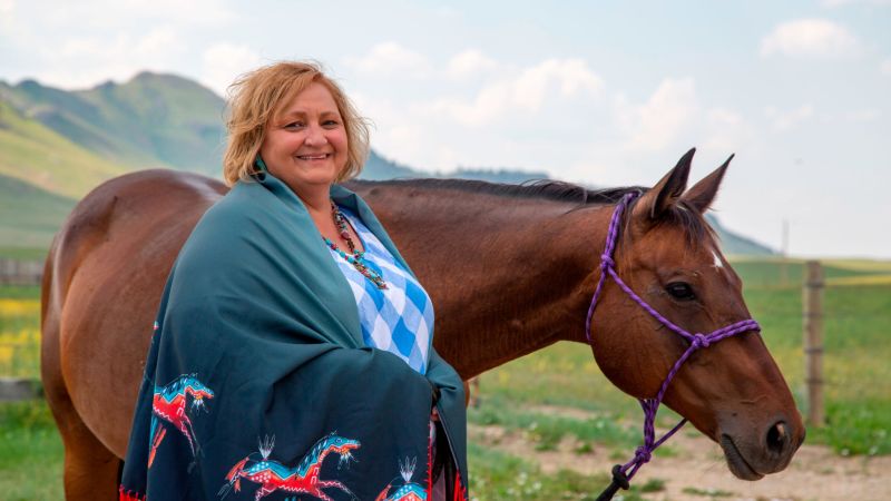 NextImg:This CNN Hero's battle with cancer inspired her lifesaving work helping families in her Native American community | CNN