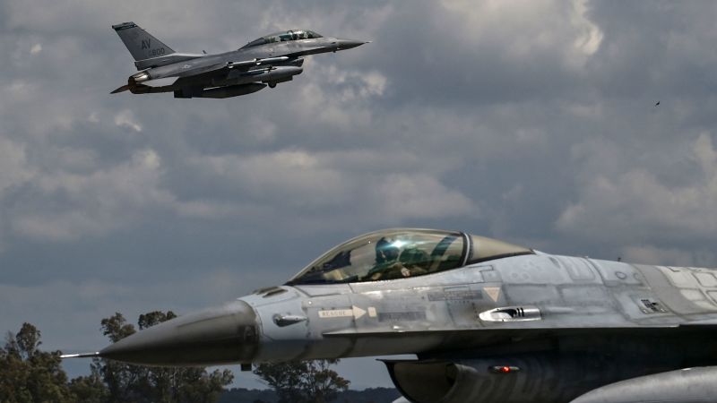 Szkolenie na F-16: Stany Zjednoczone rozpoczną w październiku szkolenie ukraińskich pilotów do latania na F-16