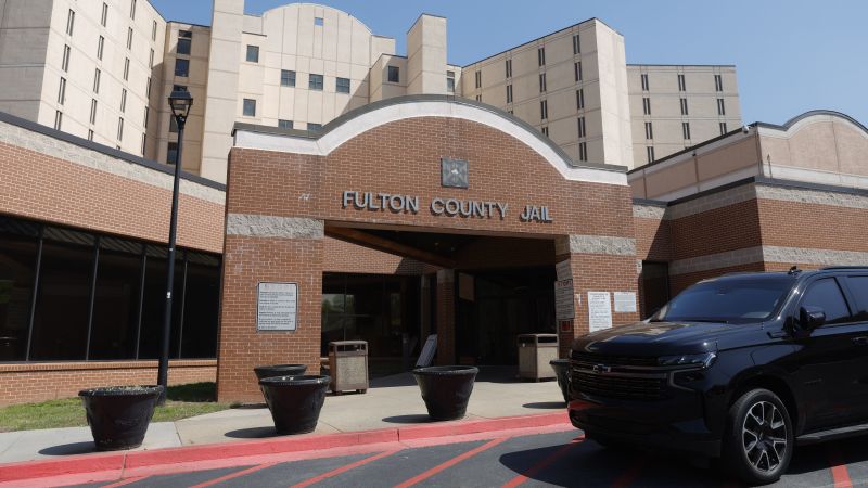 NextImg:The 3 ways to post bond in Fulton County | CNN Politics