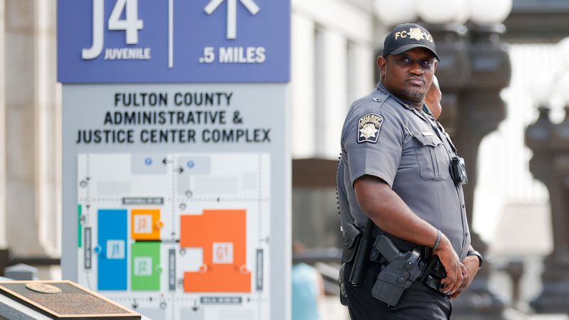 ФБР работи с офиса на шерифа след заплахи към служители на окръг Фултън