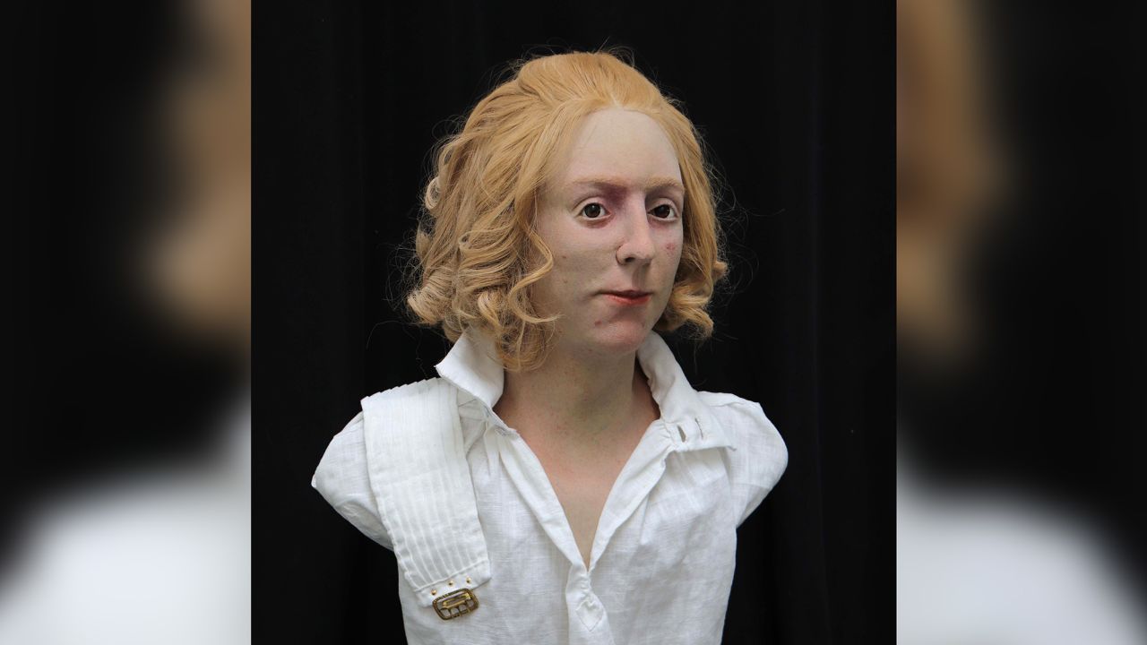 Barbora Veselá recreated Bonnie Prince Charlie's face using his death masks.