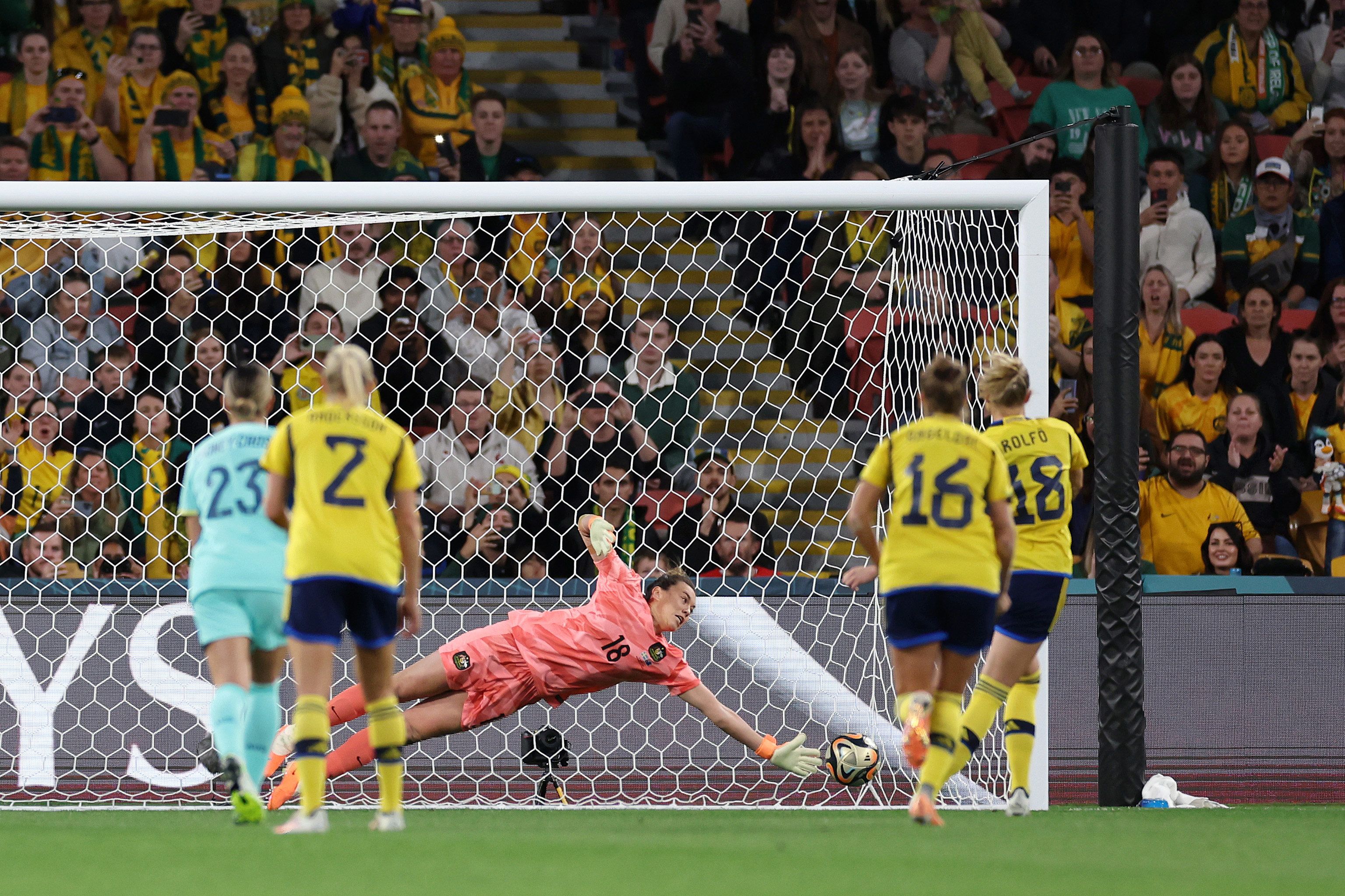 Defending champion U.S. crashes out of Women's World Cup after losing to  Sweden on penalty kicks - Washington Times