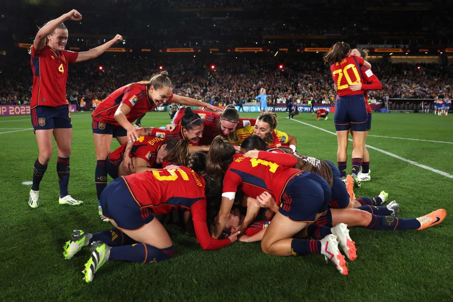 Spanish players celebrate after winning the Women's World Cup final on Sunday, August 20.