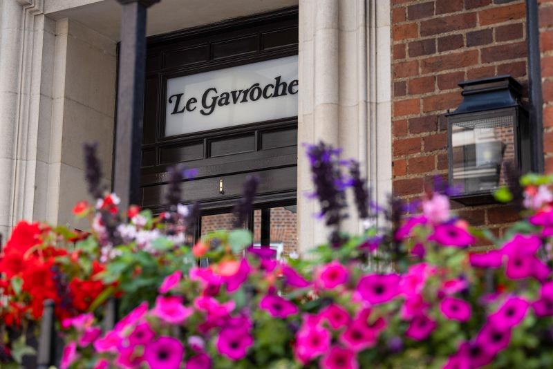 Le Gavroche TV chef Michel Roux Jr. says he s closing Michelin