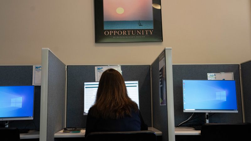 NextImg:Job seekers want record-high wages — and men expect $25,000 more than women do | CNN Business