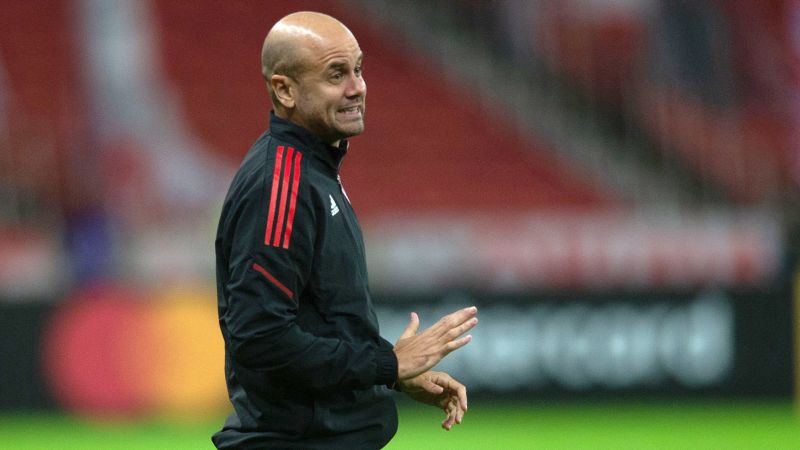 NextImg:Sporting Gijón coach apologizes for comparing scoring goals to talking to 'girls in the disco' | CNN