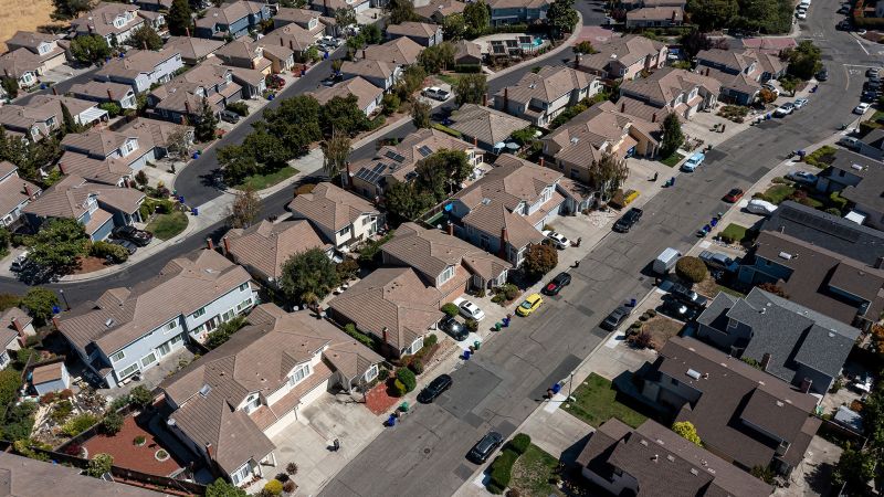 Цените на жилищата в САЩ се повишиха през юли след 5 месеца на спад