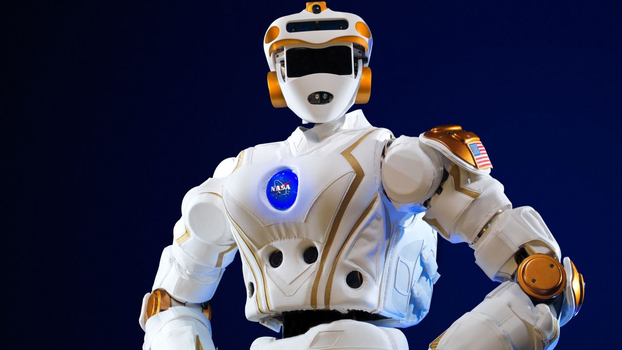 La Space Robotics Challenge offre un premio di 1 milione di dollari alle squadre che programmano con successo un robot virtuale, Robonaut 5, attraverso una serie di compiti complessi che simulano un habitat marziano.
