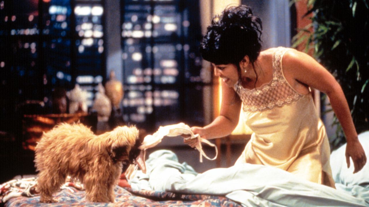 Kim Fields in a scene from "Living Single."