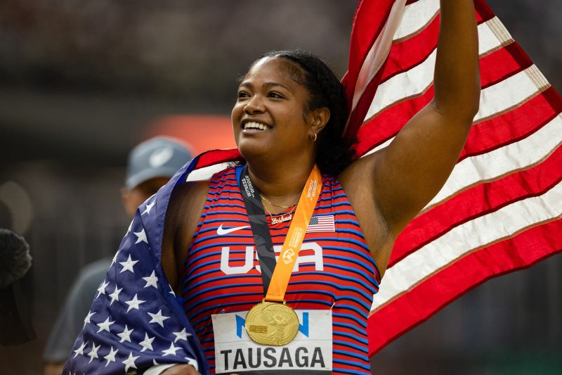 Laulauga Tausaga-Collins wins US' first women's discus world