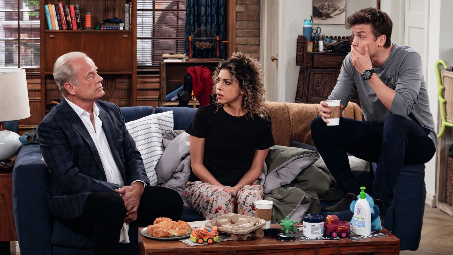Inside the Homes and Sets of CBS's 'Mom
