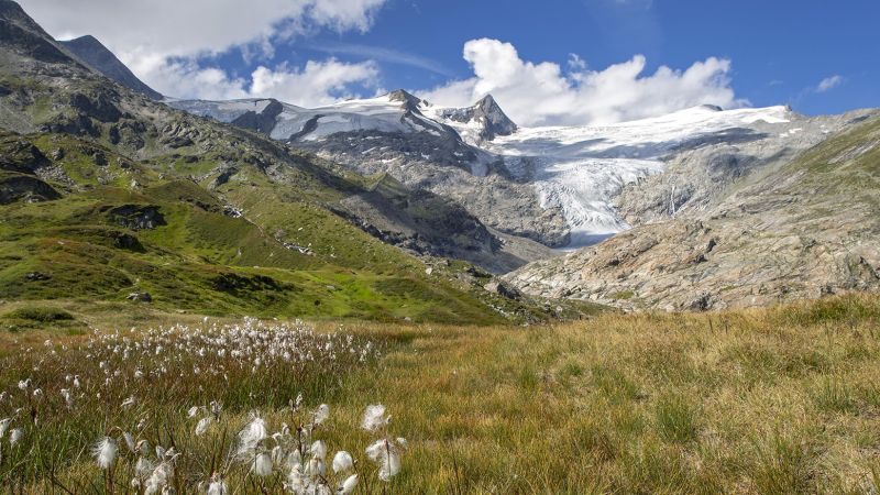 Топящият се австрийски ледник остави тялото на отдавна мъртъв мъж