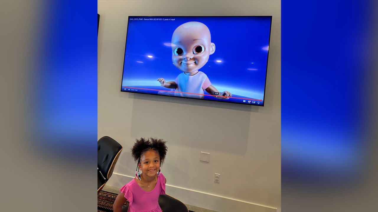 Serena Williams' daughter Olympia watches "Dance with Qai Qai."