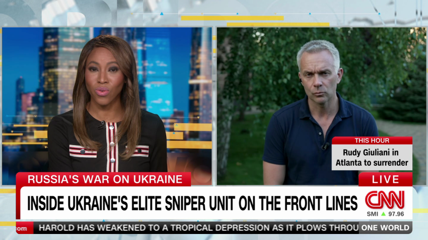 exp ukraine snipers nick paton walsh pkg 082312PSEG1 CNNI World _00000919.png