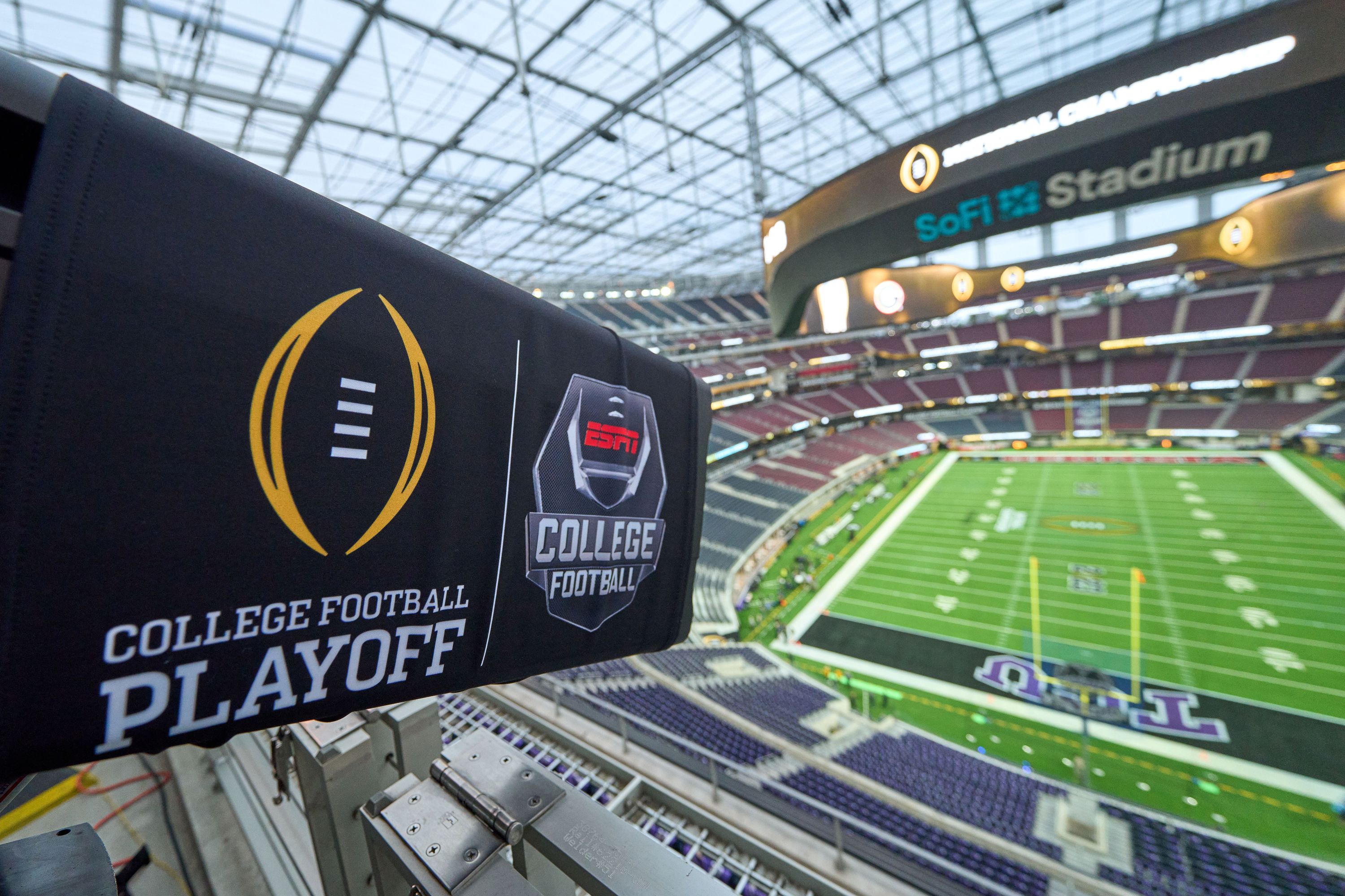 College football doesn't need a playoff