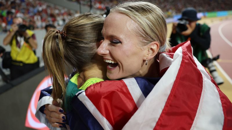 Katie Moon i Nina Kennedy zgadzają się podzielić złotem w skoku o tyczce na Mistrzostwach Świata w lekkoatletyce
