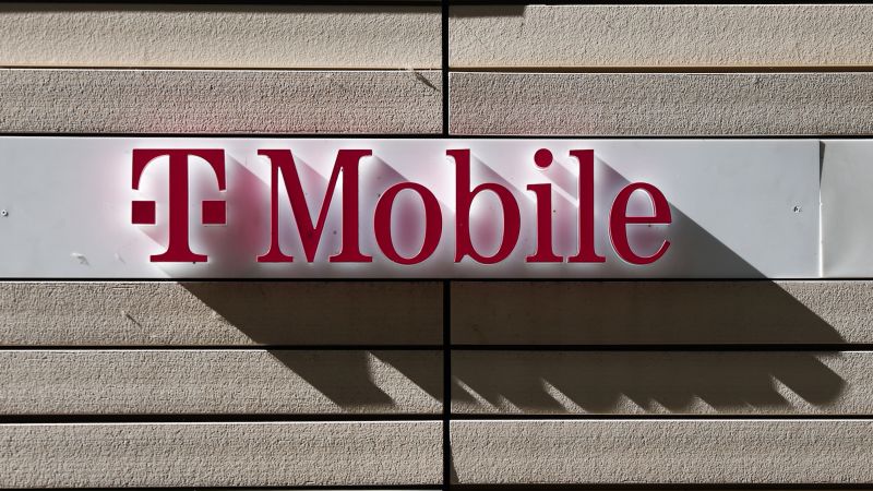 T-Mobile ще съкрати 5000 служители