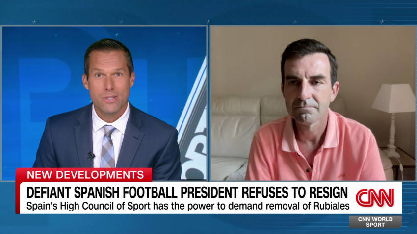 exp Rubiales Castro Scholes fst 082508aseg1 CNNI Sports_00000000.png