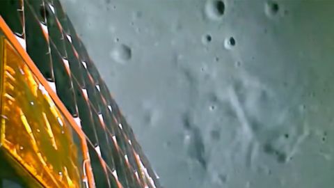 03 India Chandrayaan 3 lander rover new photos 0823 SCREENSHOT