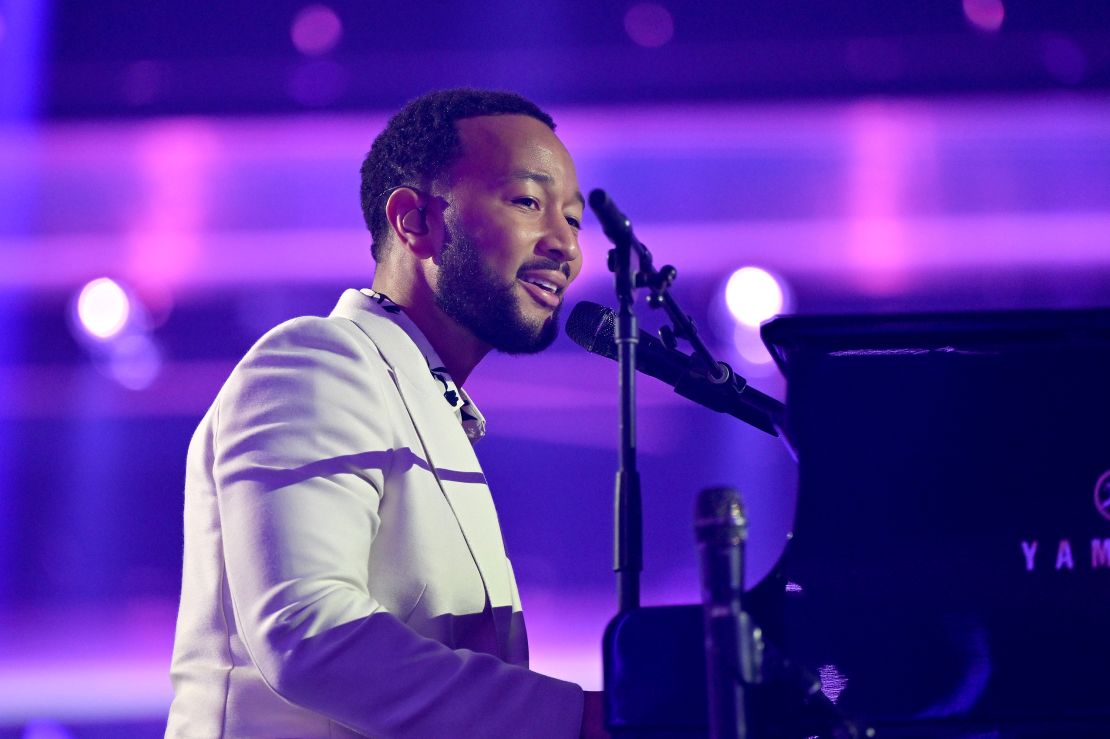 John Legend tampil di atas panggung selama Beloved Benefit 2023 yang dipersembahkan oleh The Same House di Georgia World Congress Center pada 24 Agustus 2023 di Atlanta, Georgia.