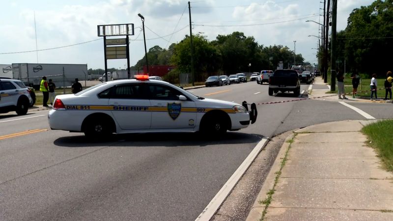 Video: Jacksonville, Florida, lawmaker posts about shooting | CNN