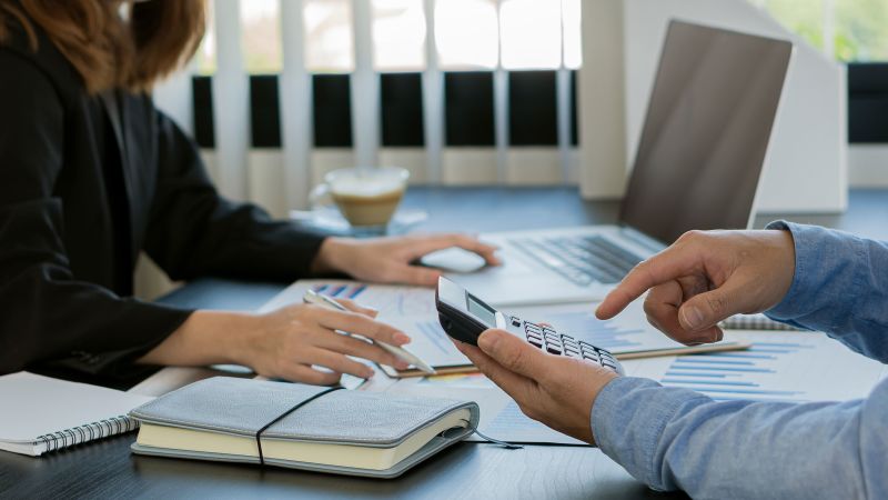 NextImg:Employers could offer you tax-free help with your student loan payments. Most are not | CNN Business
