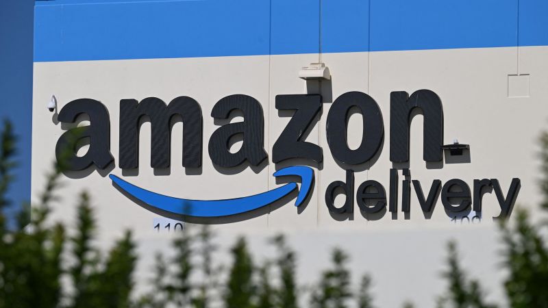 Amazon повишава прага си за безплатна доставка за някои клиенти.