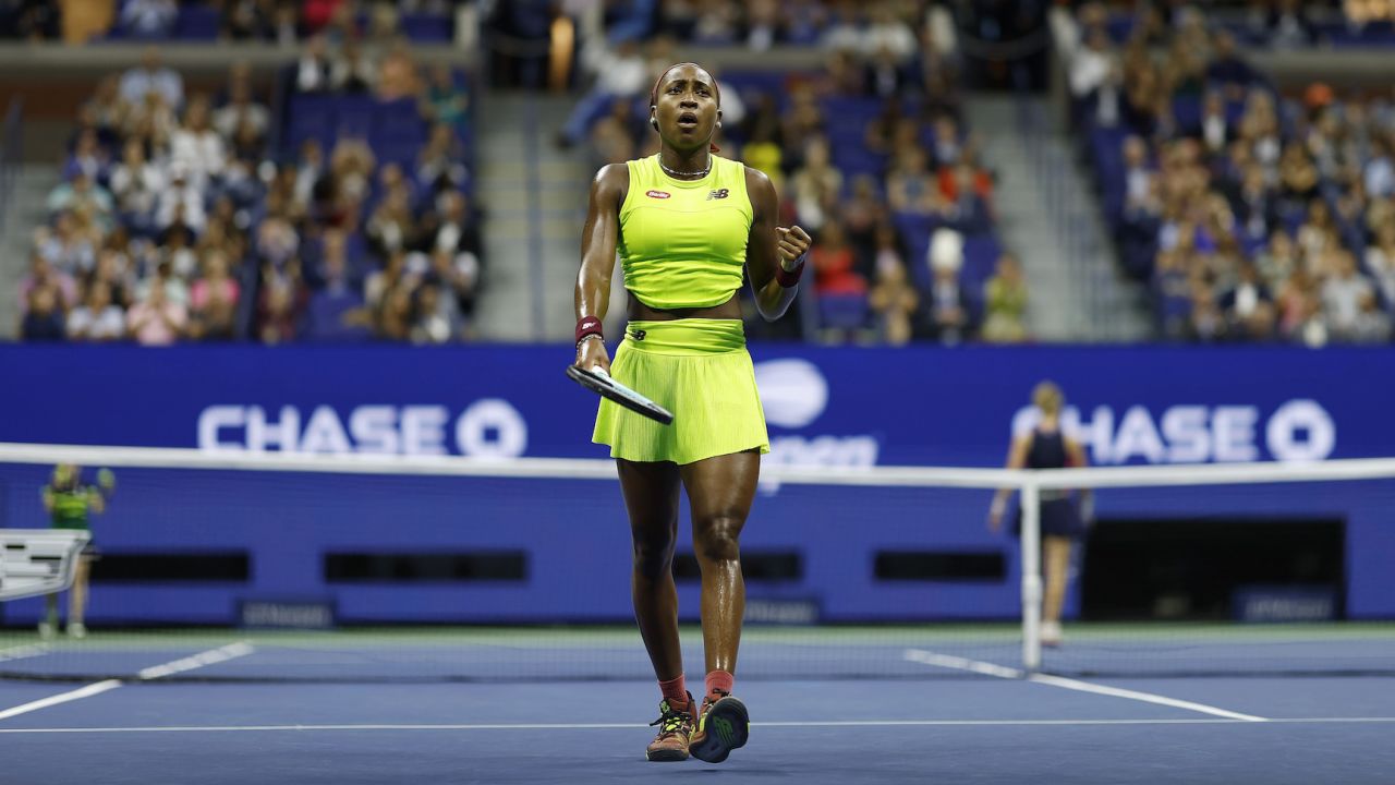 Coco Gauff survives US Open scare as Barack and Michelle Obama watch on