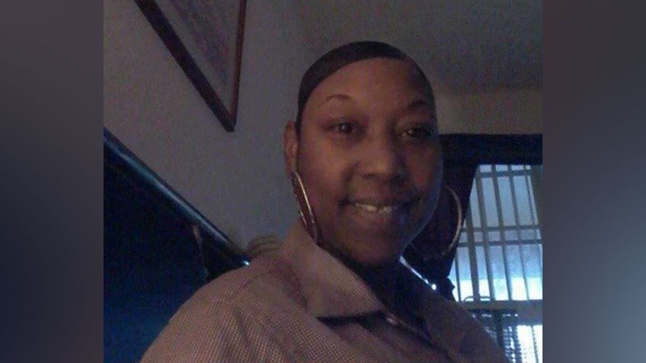 "I knew I could always count on her. And now she's gone," Ashley Carr said of her beloved mother, Angela Carr.