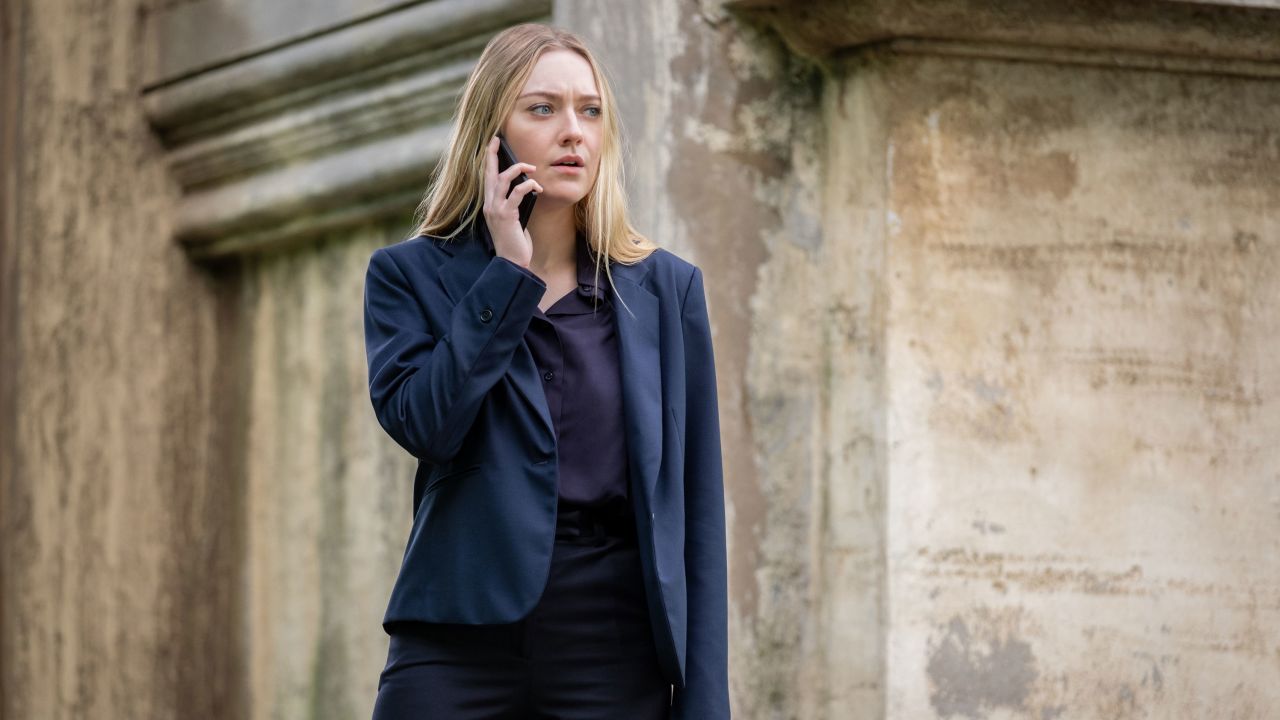Dakota Fanning reunites with Denzel Washington in "The Equalizer 3."