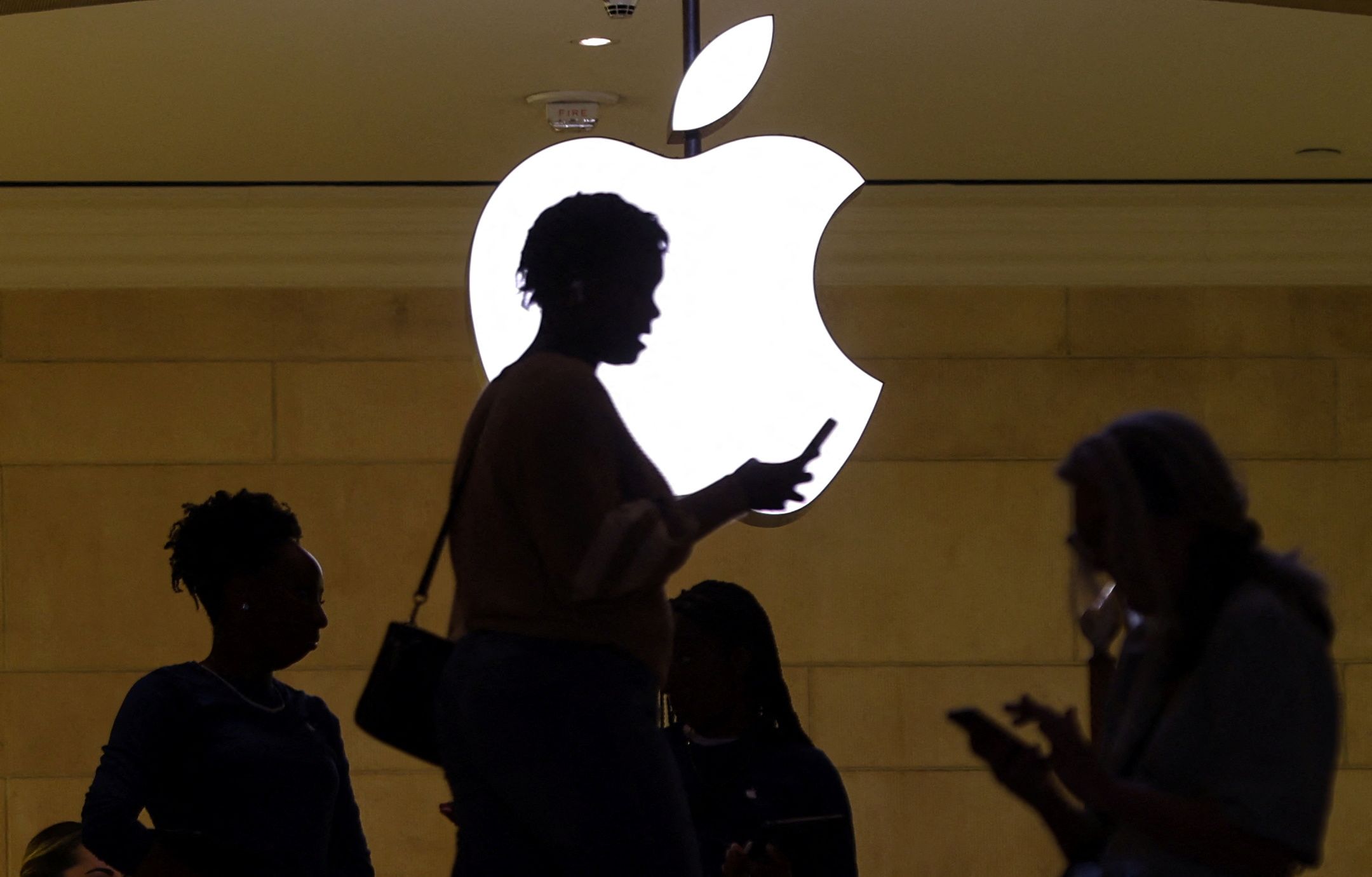 Fun in the sun: All-new Apple Dadeland opens in Miami - 9to5Mac