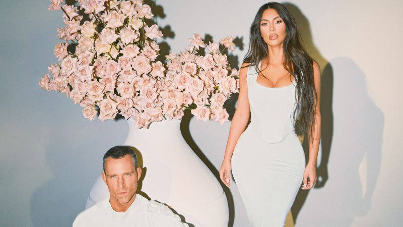 Celebrity florist Jeff Leatham is in full bloom Celebrity florist Jeff Leatham is in full bloom
