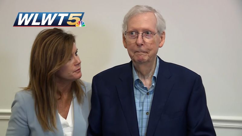 McConnell Appears To Freeze While Speaking With Reporters In Kentucky ...