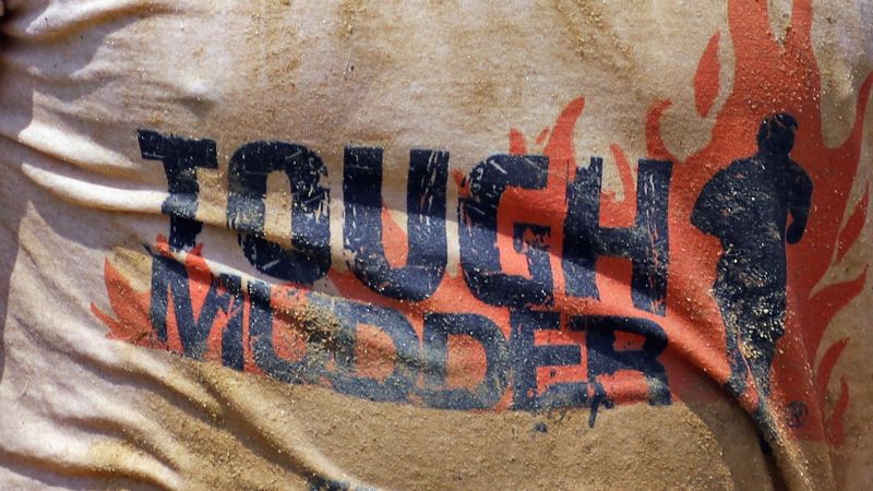 По оценкам чиновников, за гонкой Tough Mudder Race в округе Сонома, штат Калифорния, последовали сотни заболеваний.