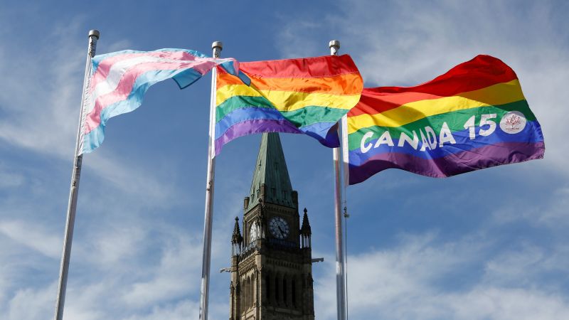 Канада предупреждава жителите на LGBTQ за рисковете от пътуване до САЩ поради някои държавни закони