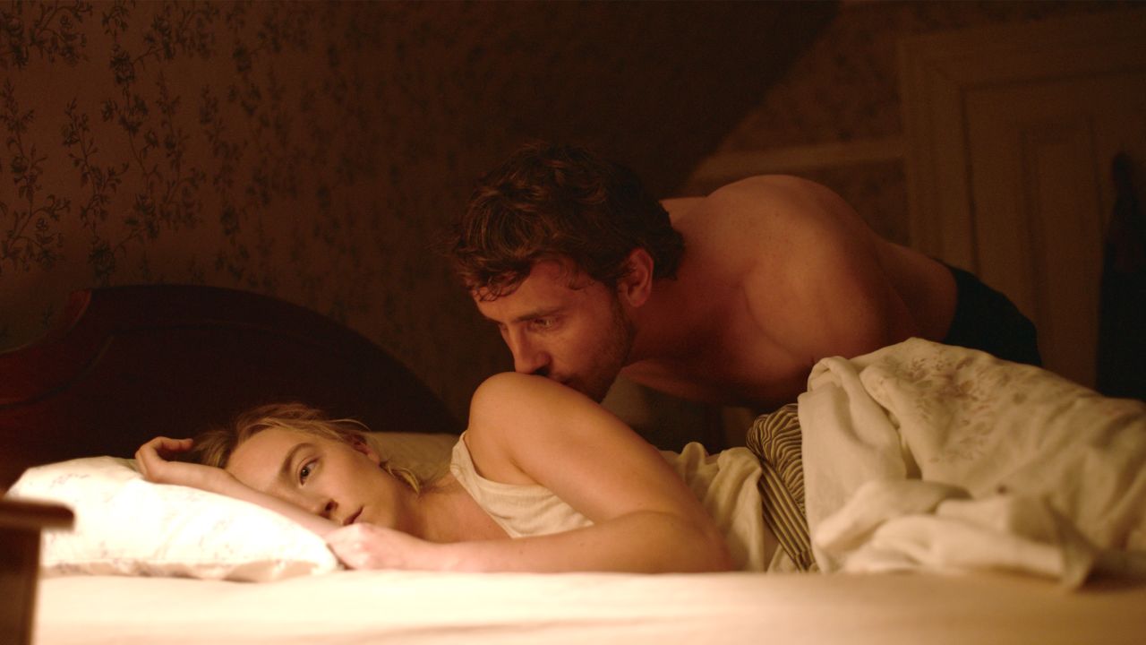 Saoirse Ronan y Paul Mescal en