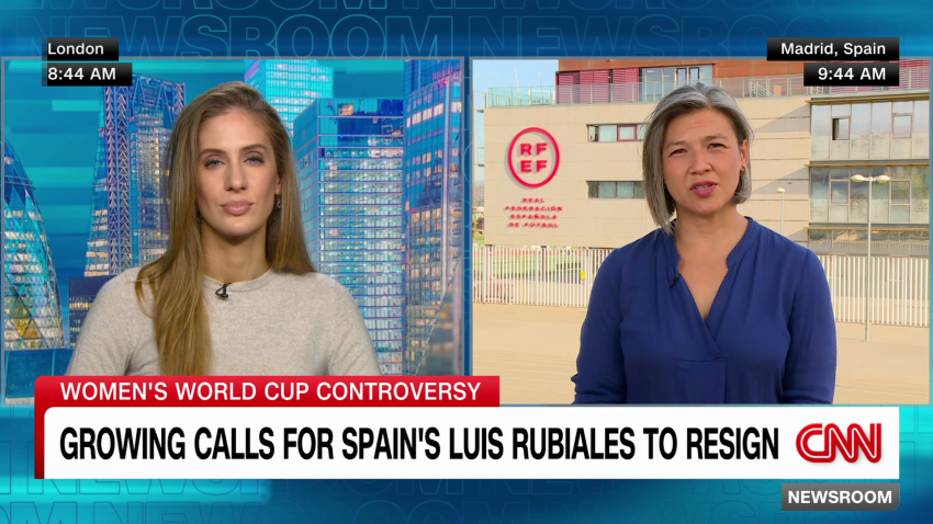 exp spain shubert live dnt 090103ASEG1 cnni world_00002001.png