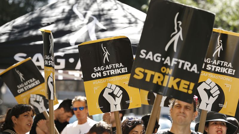 SAG-AFTRA requests approval to strike against video game companies