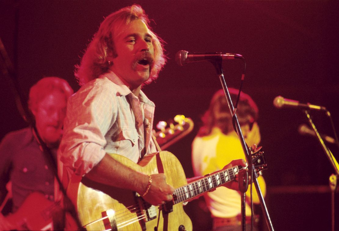 Singer-songwriter Jimmy Buffett performs with The Coral Reefer Band at The Omni Coliseum on September 4, 1976 in Atlanta, Georgia.