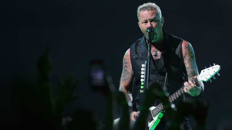 Джеймс Хетфийлд: Metallica отложи концерта на Phoenix, след като лидерът на групата даде положителен тест за Covid