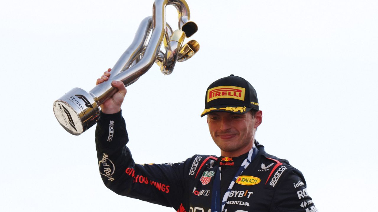 Max Verstappen wins record 10th consecutive race with victory at Italian  Grand Prix | CNN
